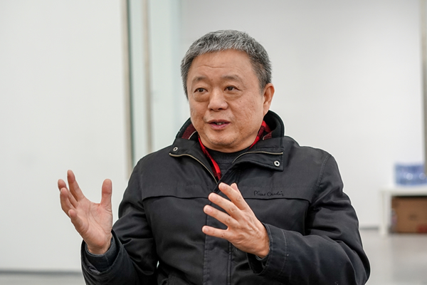 策展人&艺术家秦俭