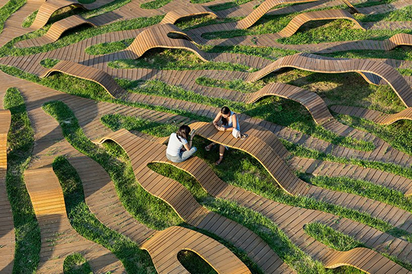 桌、椅一体。。图／Yong Ju Lee