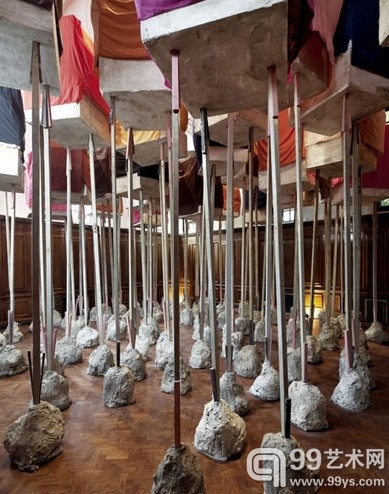 巴洛（Phyllida Barlow）“RIG”个展伦敦开幕