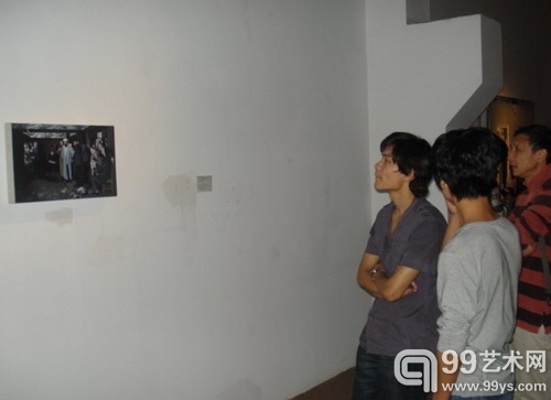 “十年‘9.11’——马堡中作品展”在 威诺里萨拉开帷幕