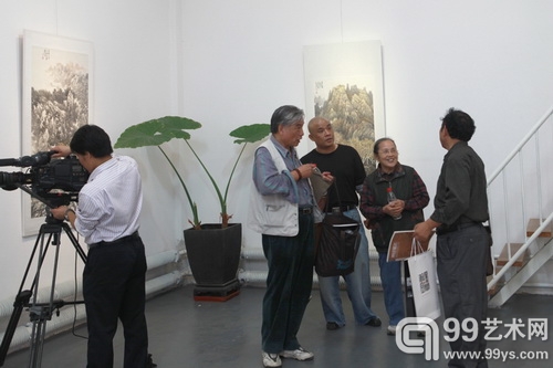 “故土风情” 李建设国画展在瀚墨空间拉开帷幕