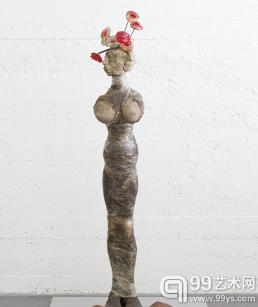 阿丽娜·绍波兹妮科芙（Alina Szapocznikow）回顾展布鲁塞尔开幕