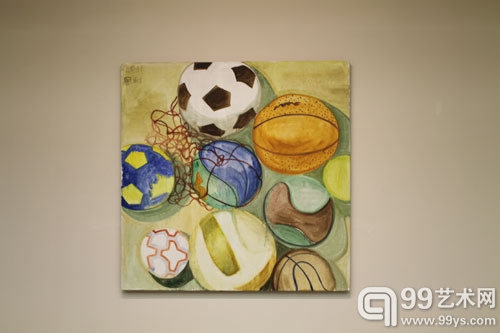 张恩利作品《九个球》