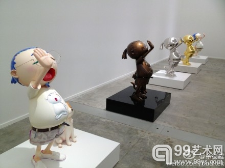 随余德耀看村上隆在"卡塔尔博物馆"大展