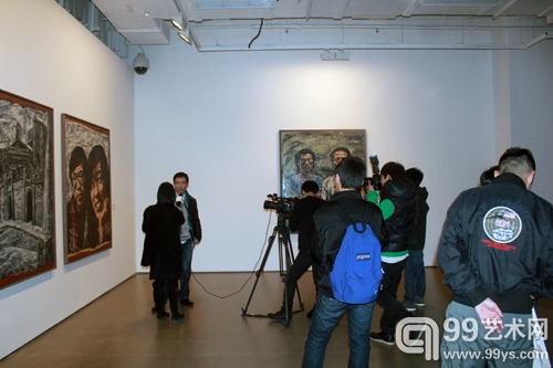 对月——何森个展