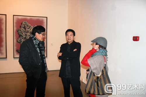 对月——何森个展