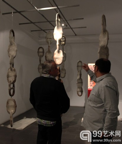 梁绍基的西班牙个展“天问”现场