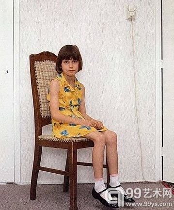 首个莱涅克·迪克斯特拉事业中期回顾展在美国举办