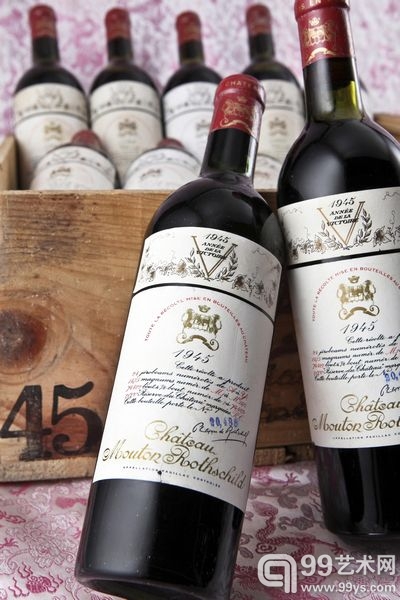 A rare case of 1945 Mouton Rothschild_lot 857H