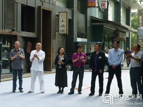 “视界”移展成都K空间嘉宾在开幕式现场