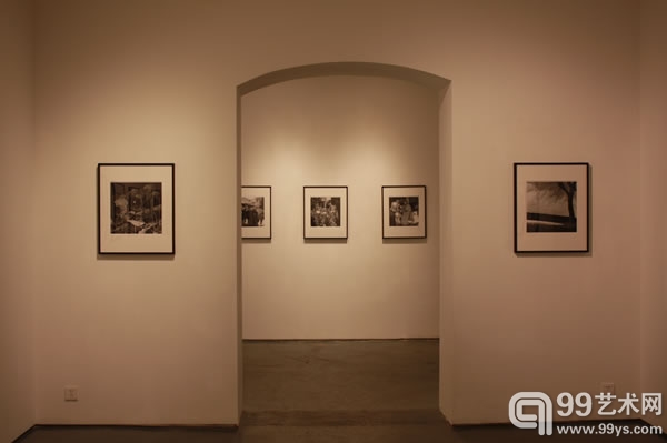 日本知名摄影师须田一政首次中国个展登陆亦安画廊现场图片1