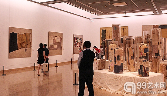 土语——2012李向明艺术展现场