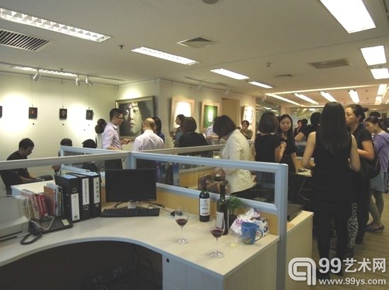 中鹏艺廊首展 “年轻&个性——和青年学院艺术家的聚会”