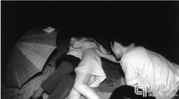 吉行耕平（Kohei Yoshiyuk）的系列作品“The Park”