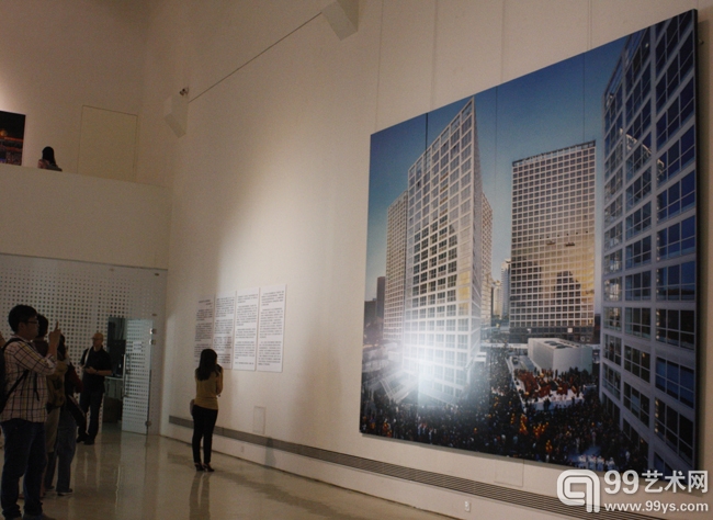 “新世纪影像十年展”-展览现场