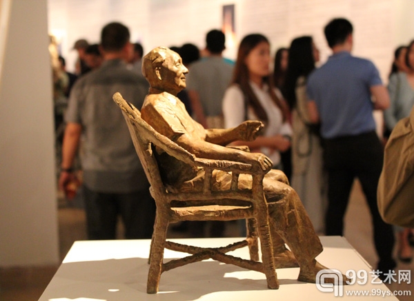 李象群作品邓小平.jpg