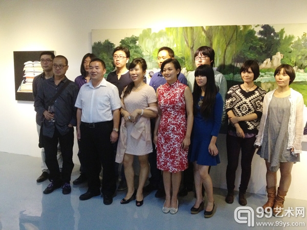“静物：阳台小组艺术实践”展览现场 嘉宾大合影