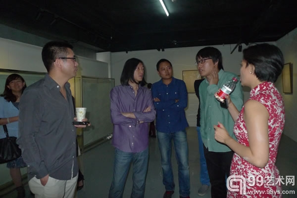 台长于瀛为嘉宾介绍“阳台小组”来历