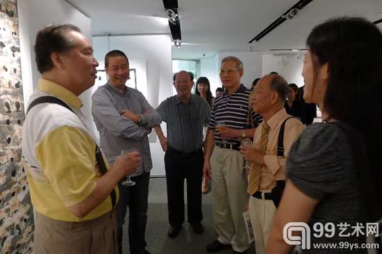 新闻标题