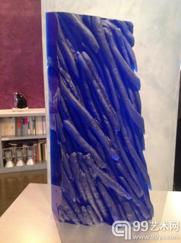 Zora -Blue Rain -before polishing-,60x32x14cm,2011 (1)