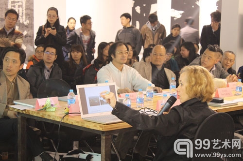 美术馆在中国城市发展中的作用研讨会现场二