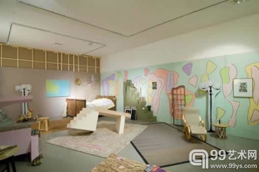 泰特美术馆的当代艺术展“水花飞溅：完成后的绘画”上展出的艺术家Marc Camille Chaimowicz的作品