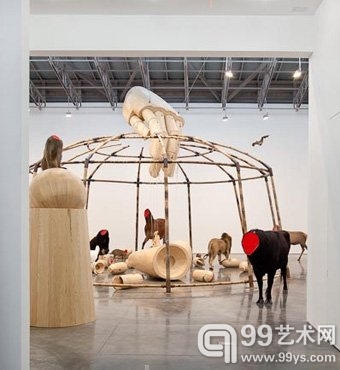 黄永砯个展“Circus”纽约开幕.jpg
