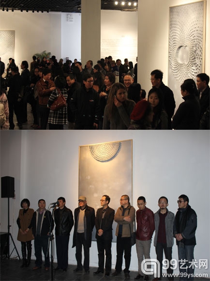 “世界的重量”展览现场