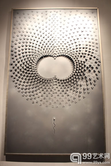 《生命之三》综合材料，240×148cm，2010
