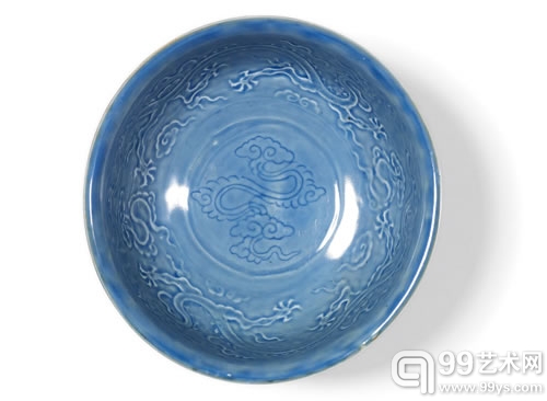 Lot223 明洪武 外酱釉内蓝釉印花云龙纹大碗.jpg