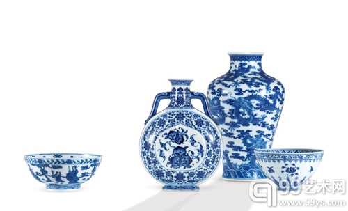 Lot231 清道光 青花云龙纹瓶.jpg