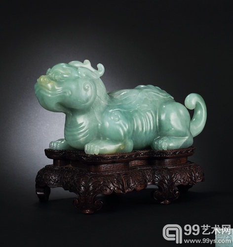 清乾隆 御制翡翠雕辟邪水丞