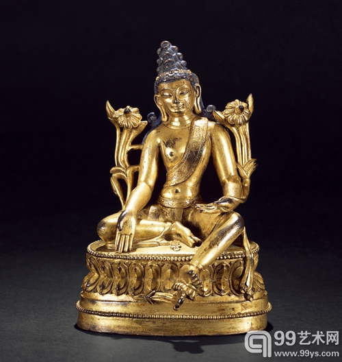 LOT 321 明 铜鎏金观音坐像