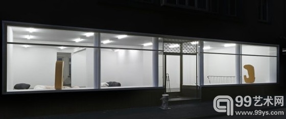 奈丽·巴格拉米恩（Nairy Baghramian）个展近日开幕
