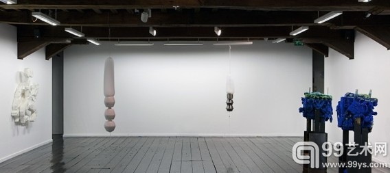 罗杰·海恩斯（Roger Hiorns）个展近日开幕