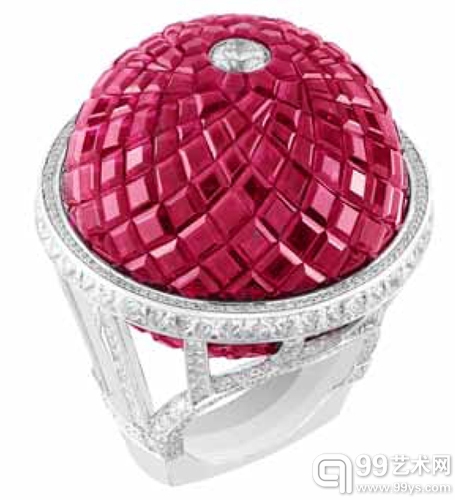 梵克雅宝参加欧洲艺术和古董博览会 （TEFAF）