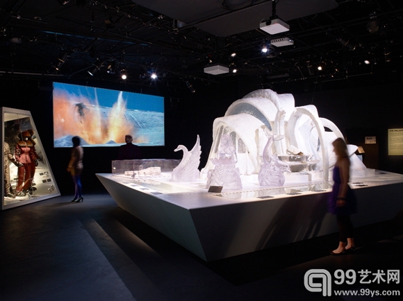 流金50年：007电影设计展