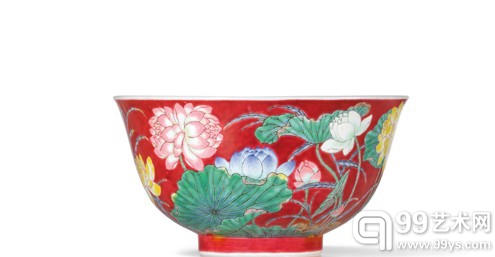 康熙御制胭脂红地珐琅彩莲花图盌