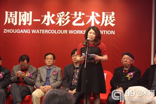 泛华集团执行董事 杨阿莉