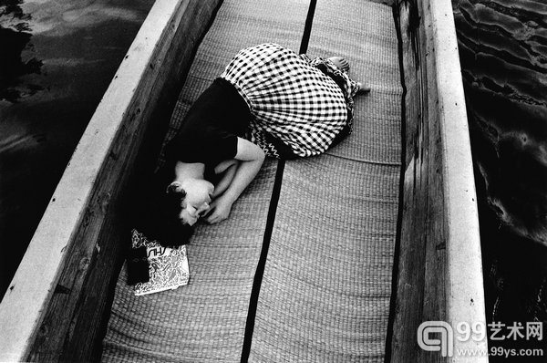 《感伤之旅》 荒木经惟 1971