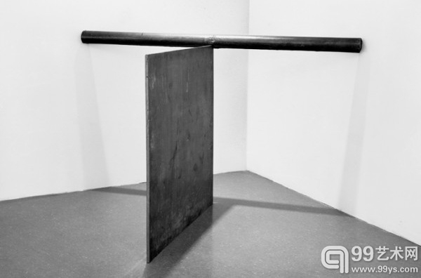 大卫•茨维尔纳画廊推出理查德•塞拉早期作品展