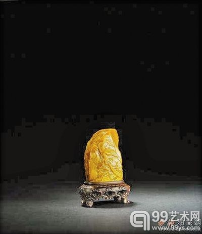 林寿煁作田黄石香山九老薄意摆件拍出1035万元。