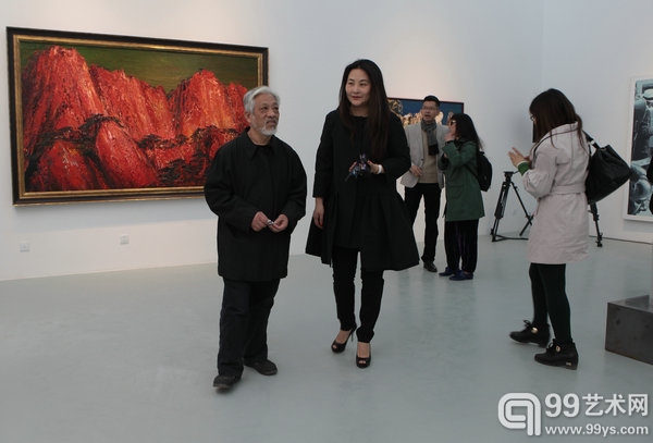2013年天工开悟展览现场 栗老师与Amy