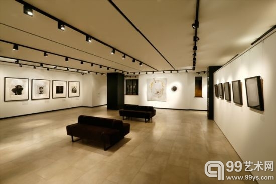 Bottega Veneta艺术新展“众相”展览现场