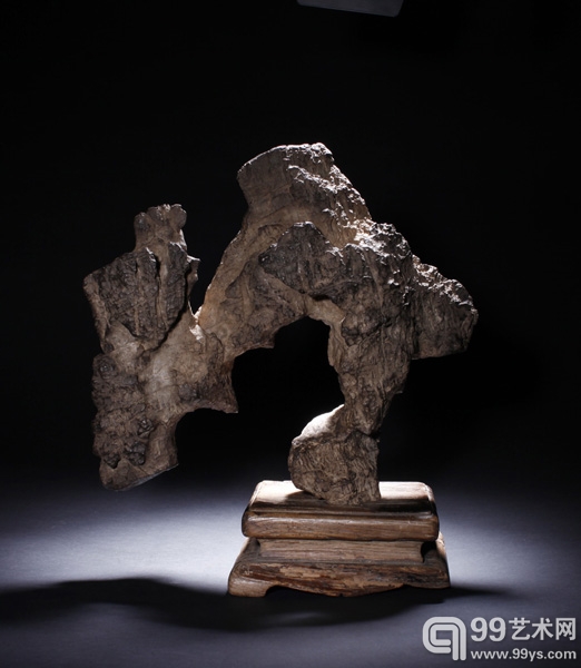 中拍国际2013春拍：明代赏石之珍－“神龙”灵璧石
