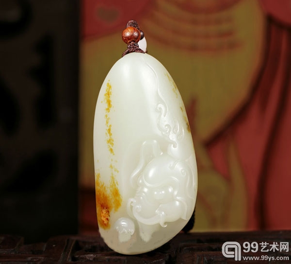 无底价门槛低 拍卖会现场爆满