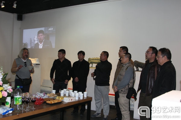 “牛什么牛——魏伟雕塑作品展”现场