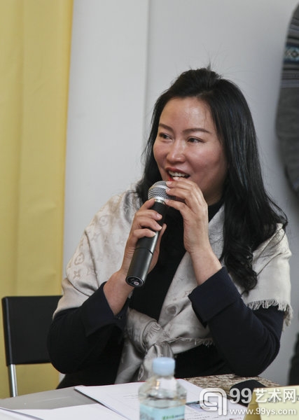馆长李莫唯在研讨会发言