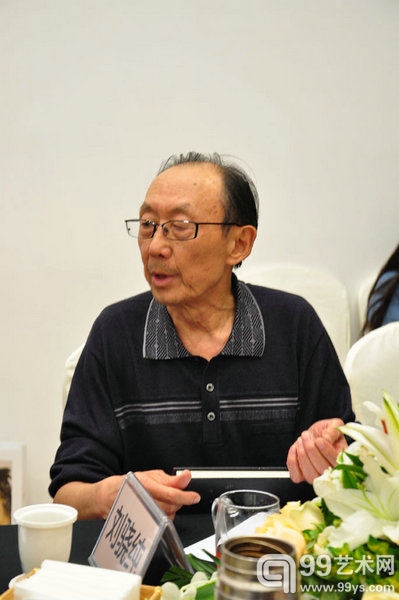 中国艺术研究院研究员，著名艺术批评家刘骁纯