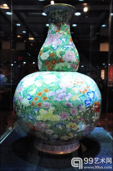 中国嘉德2013春拍预展现场-古董珍玩